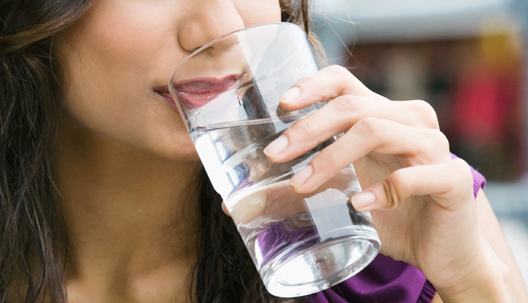 11 Health Benefits of Drinking Cold Water in Morning