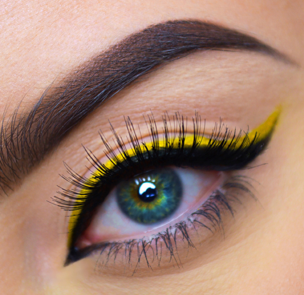 colored eyeliner,guidelines how to apply colored eyeliner,eyeliner,beauty,beauty tips