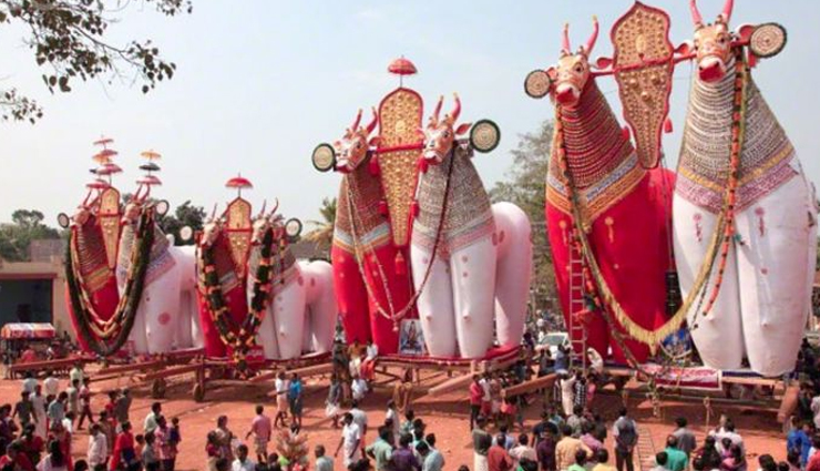 colorful temple festivals,colorful temple festivals in kerala,kerala,thrissur pooram,vadakkunnathan temple,alpashi utsavam,padmanabhaswamy temple,attukal pongala,attukal temple,kettukazhcha,chettikulangara devi temple,nandikeshan,padanilam parabrahma temple,chinakkathoor pooram,chinakkathoor temple