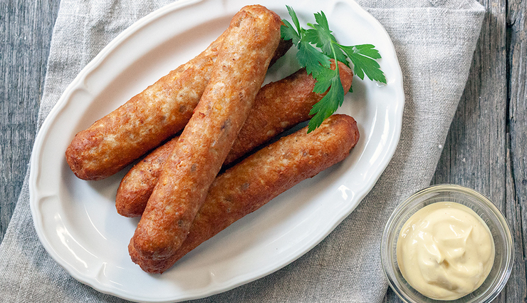 comfort food recipes from around the world,comfort food,russia,blini,serbia,prebranac,czech republic,smažený sýr,denmark,biksemad,netherlands,frikandel,germany,käsespätzle,italy,minestrone