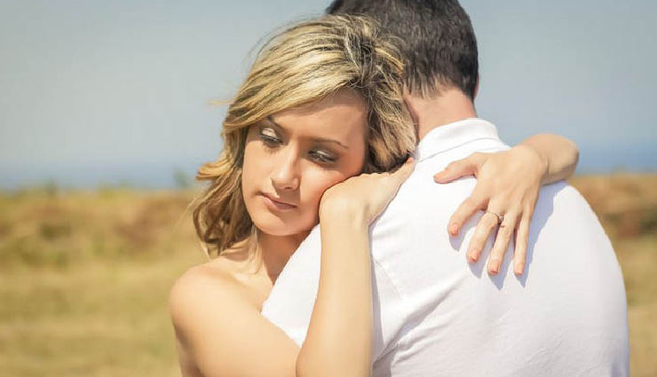 show commitment in a relationship,make partner feel secure,commitment in relationships tips,ways to show love and loyalty,deepen relationship bond,relationship security tips,show dedication in love,relationship commitment advice,long-term relationship stability,making your partner feel valued