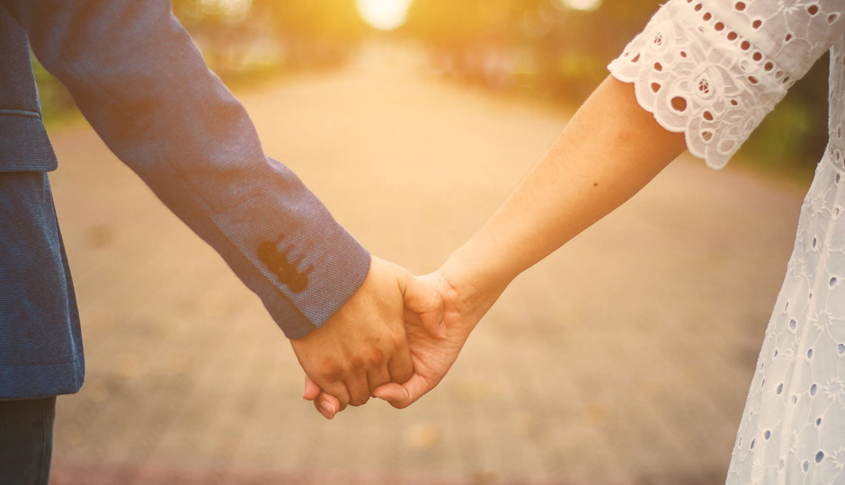 10 Ways to Show Commitment in a Relationship and Make Your Partner Feel Secure and Loved