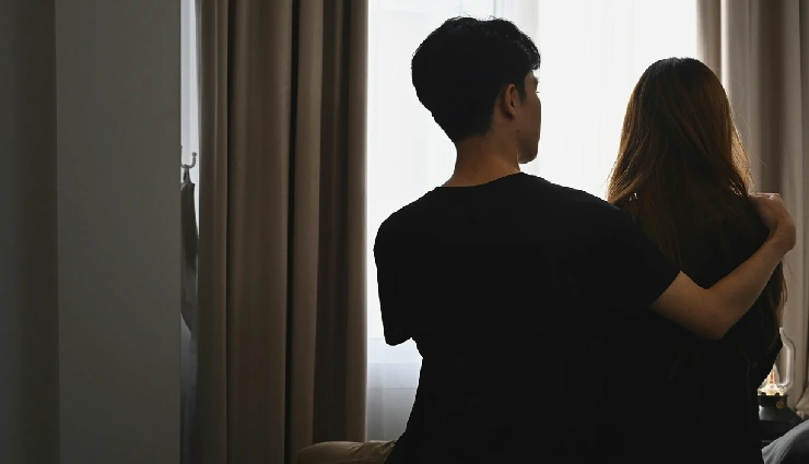 signs of breakup,relationship warning signs,early breakup signs,subtle relationship cues,detect breakup early,relationship advice,emotional red flags,relationship awareness,love life tips,prevent heartbreak