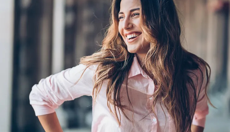 complimenting her beauty,effective compliments for women,how to compliment a woman like a pro,contextual compliments,emotional intelligence in compliments,specific compliments for women,playful compliments,cerebral compliments,subtle compliments,moment-specific compliments,unique compliments for her,romantic compliments,charismatic compliments,genuine compliments for women,thoughtful compliments