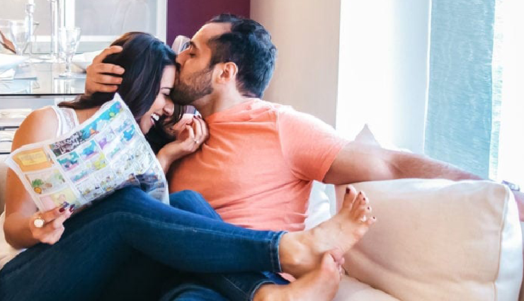 10 Examples and Phrases to Compliment Her Beauty Like a Pro