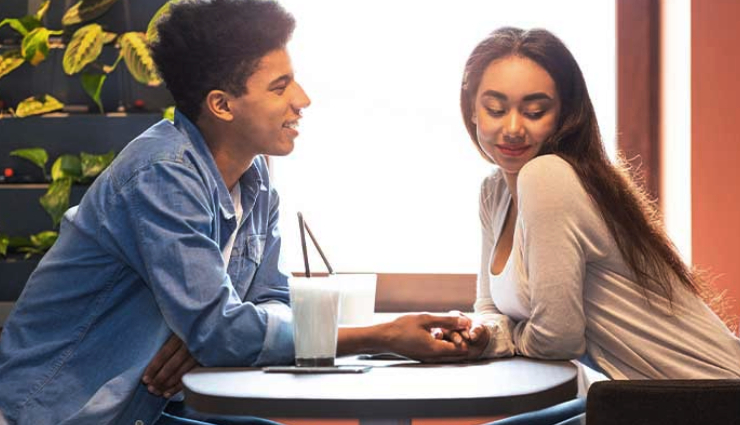 complimenting a girl tips,how to compliment a woman,genuine compliments for girls,complimenting without being creepy,effective compliments for her,respectful ways to praise a girl,building confidence through compliments,positive affirmations for women,appreciating a girl appropriately,giving compliments with sincerity