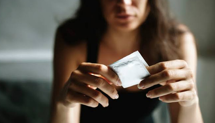 problem with condom,less pleasure,keep it handy,condom leak,how to use condom,condom use problem,Health