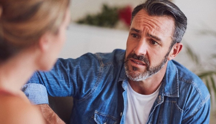 fantasy bond,fantasy relationships,unrealistic romantic connection,one-sided infatuation,idealizing a partner,emotional investment,unhealthy relationship patterns,authentic relationships,relationship authenticity,mutuality in relationships