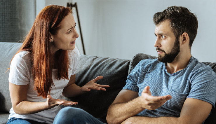 signs of incompatibility,not compatible with partner,relationship compatibility signs,recognizing incompatibility,compatibility issues in relationships,spotting incompatibility,relationship red flags,identifying relationship issues,incompatible partners,biggest signs of incompatibility