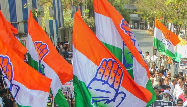 कर्नाटक: कांग्रेस नेता का दावा- संपर्क में हैं BJP के 10 विधायक