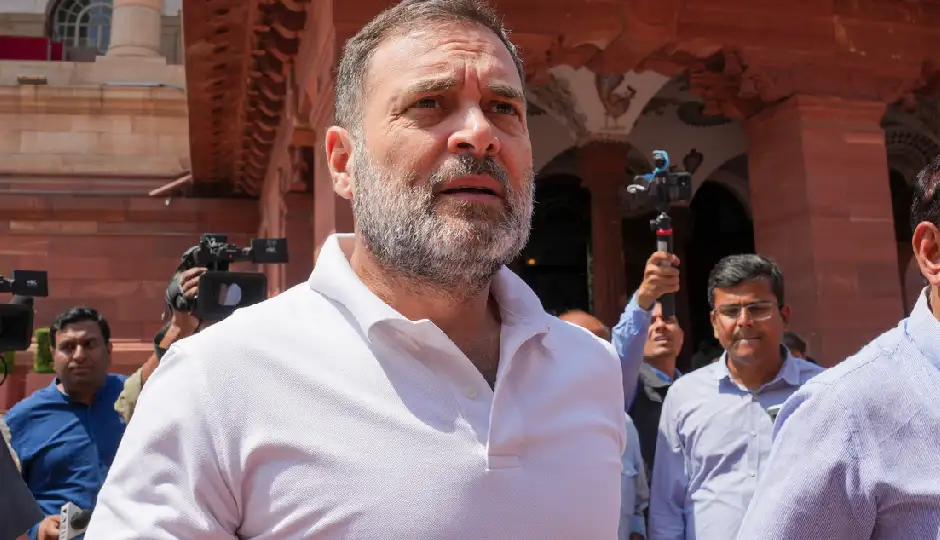 लोकसभा में FCRA बिल पर आर-पार की तैयारी, कांग्रेस ने 10 से 12 अगस्त तक जारी किया व्हिप