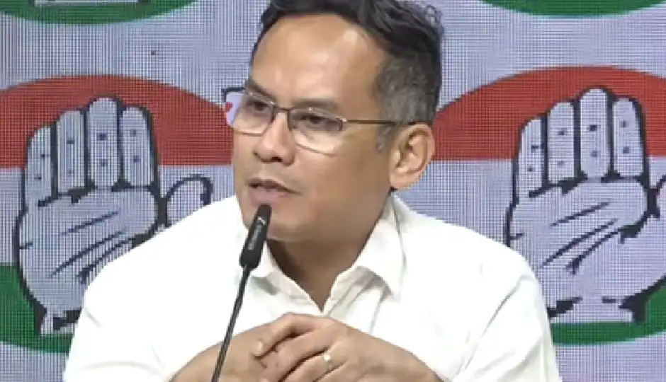 केंद्र सरकार पर जमकर बरसे गौरव गोगोई, बोले- पहली बार इतना डरा-सहमा देखा