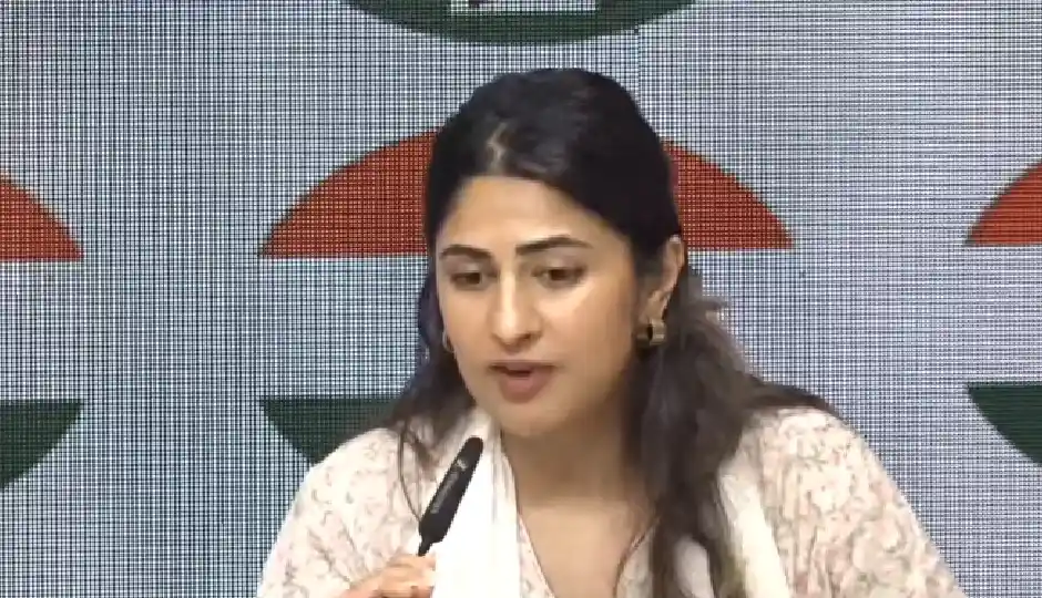 प्रदर्शनकारी छात्रों की कानूनी लड़ाई में उतरीं Gen-Z गुरमेहर कौर, कांग्रेस ने सौंपी बड़ी जिम्मेदारी