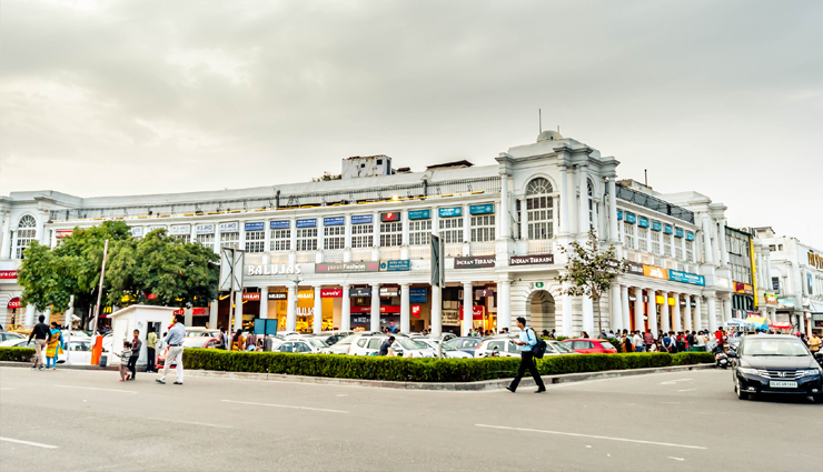 shopping in delhi,best markets to go shopping in delhi,delhi market,delhi travel,delhi holidays,chandni chowk,daryaganj book market,nai sarak,chhata chowk bazaar,the state emporiums,connaught place,khan market,trvel,holidays,travel guide,travel tips