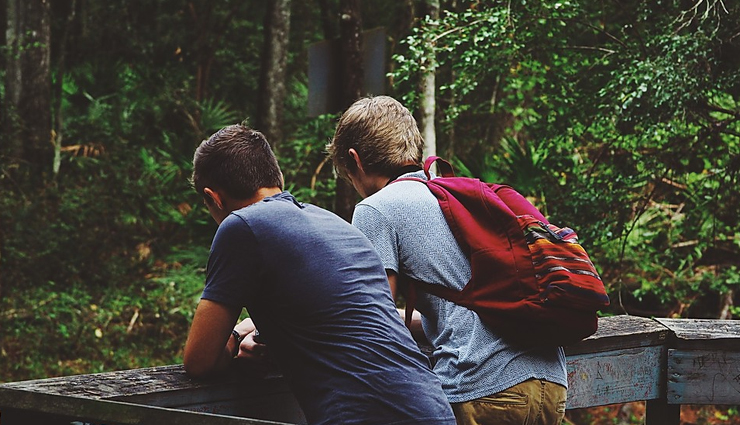 tips to console friend,friendship tips,mental health tips