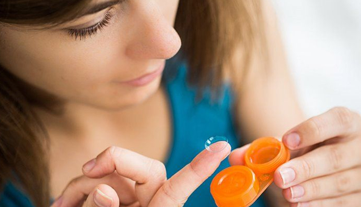 dos and donts for contact lenses,contact lenses tips,wearing contact lens tips,beauty tips,beauty hacks,contact lens for eyes