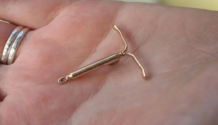 weird news,weird incident,contraceptive in new born baby hand