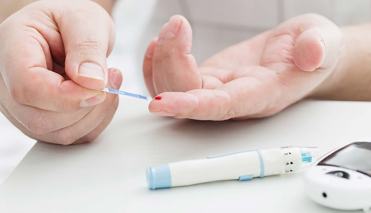 हर तीसरे व्यक्ति की समस्या है डायबिटीज, नियंत्रण के लिए आजमाए ये घरेलू उपाय