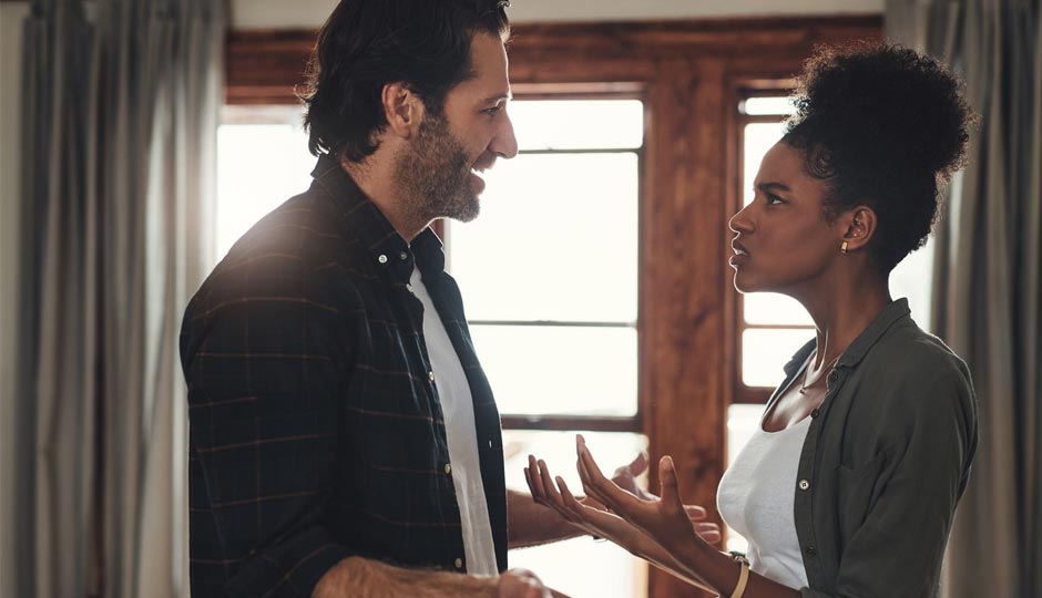 10 Biggest Characteristics, Signs and Examples of Controlling Behavior