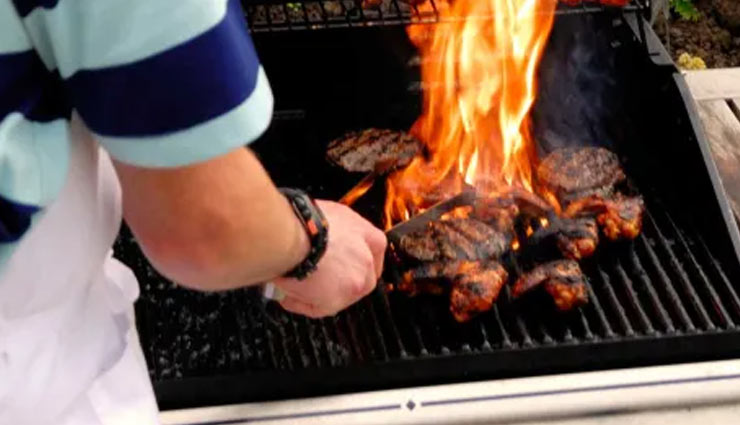 5 Food To Help Treat Cooking Burns From Kitchen