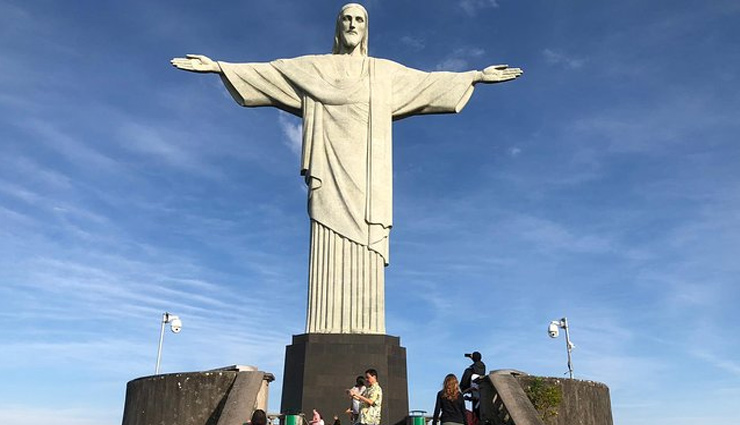 costa rica,places to visit in costa rica,attractions in costa rica,puerto viejo,cahuita,corcovado,tortuguero,manuel antonio,arenal and poas volcano,monteverde