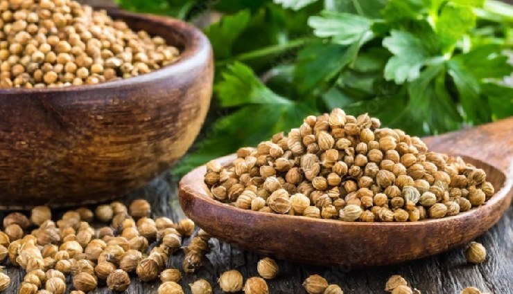 home remedies for stye,effective stye treatments,warm compress for stye,tea bag compress for stye,aloe vera for stye,turmeric paste for stye,coriander seed wash for stye,guava leaf compress for stye,stye relief,stye natural treatment