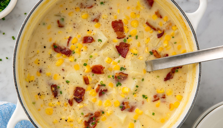 corn chowder recipe,creamy corn soup,how to make corn chowder,best corn chowder,homemade corn chowder,comfort food recipes,soup recipes,vegetarian soup,healthy corn chowder,easy corn chowder
