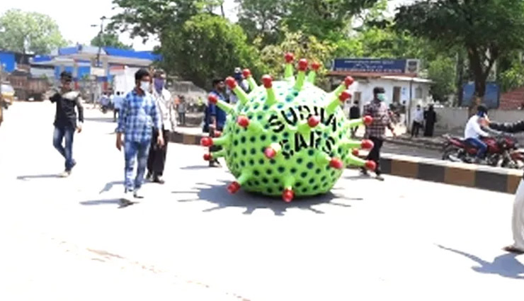 'हेलमेट', 'मिठाई' के बाद अब आई 'कोरोना कार', 6 पहियों वाली कार में है 100 cc का इंजन, बनाने में लगे 10 दिन, देखें वीडियो coronavirus,covid 19,hyderabad,corona car,weird news