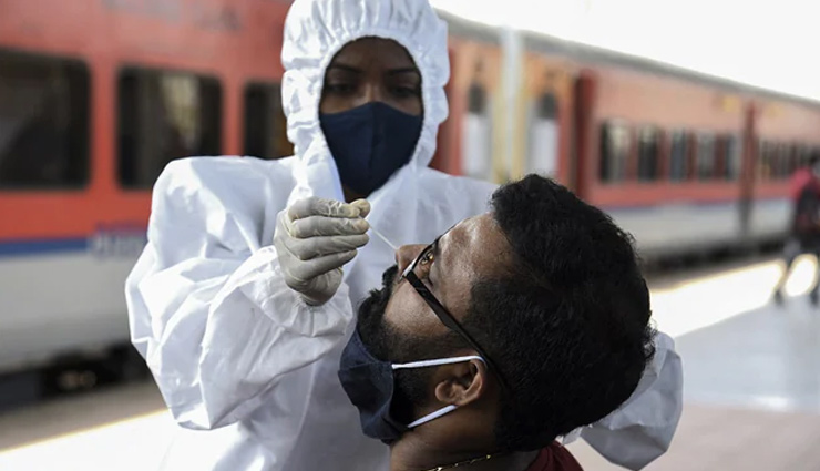 Coronavirus India: लोगों की लापरवाही बढ़ा रही फिर कोरोना का खतरा, एक हफ्ते में दोगुनी हुई पॉजिटिविटी रेट