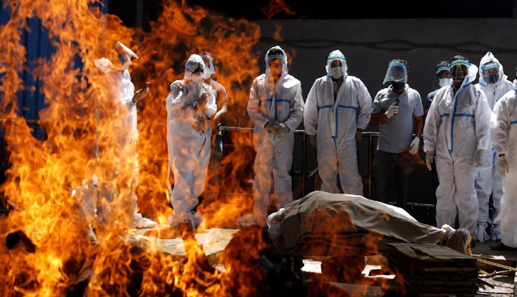 जयपुर : सुखद खबर, 24 फीसदी से घटकर 8.2 पर आई संक्रमण दर, 88% पर पहुंची रिकवरी, 30 की मौत चिंताजनक