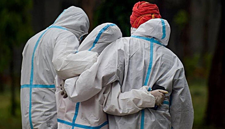 गाजियाबाद के एक परिवार पर टूटा कोरोना का कहर,  पूरा परिवार खत्म, अब घर में बची हैं दो मासूम बच्चियां 