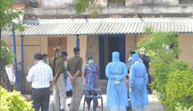 इटली से हनीमून मनाकर लौटा कपल, पति कोरोना संक्रमित, अस्पताल से भागकर मायके पहुंची पत्नी