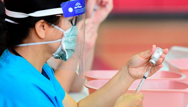 बीकानेर : रिकॉर्ड तोड़ हुआ वैक्सीनेशन, एक ही दिन में लगे 9065 टीके, फोटो आई-डी से करवाएं रजिस्ट्रेशन