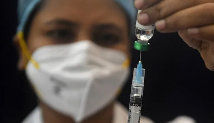 जुलाई से 1 करोड़ लोगों को रोजाना लगाई जाएगी कोरोना वैक्सीन : ICMR