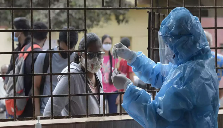 कोरोना के आंकड़ों को लेकर राजधानी दिल्ली से आई अच्छी खबर, संक्रमण घटने के साथ ही मौतों के आंकड़े में आई कमी 