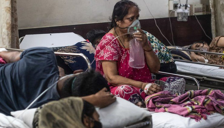 थम नहीं रही कोरोना की रफ्तार, 24 घंटे में महाराष्ट्र, कर्नाटक और केरल में मिले 1.5 लाख नए मरीज