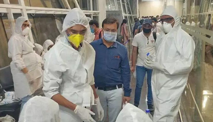 नहीं थम रहे कोरोना के कदम, पिछले 24 घंटे में 13,826 मरीज बढ़े, 342 लोगों की हुई मौत; दिल्ली में 2877, महाराष्ट्र में 3752 नए केस 