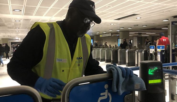 सतहों पर कई दिनों तक जिंदा रह सकता है कोरोना वायरस, कीटाणुनाशक का इस्तेमाल करते वक्त रखे इन बातों का ध्यान coronavirus,surface,pesticide,disinfected,household,coronavirus tips