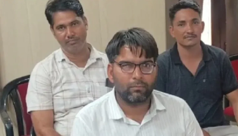 राजस्थान : भरतपुर में तहसीलदार 80,000 रुपये की रिश्वत लेते रंगे हाथ गिरफ्तार, प्रशासन में मचा हड़कंप