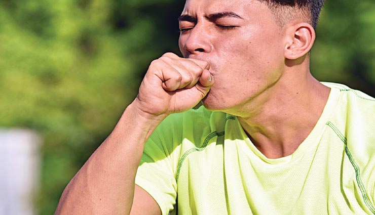 सर्दियों में पनपती हैं खांसी की समस्या, यह आयुर्वेदिक नुस्खा दिलाएगा आराम