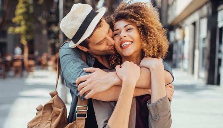 6 Things You Can Do Daily To Keep the Romance Alive