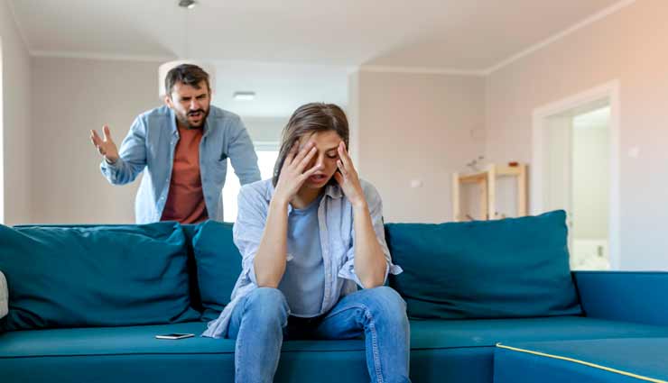 relationship tips,relationship tips in hindi,cheating in relationship,signs of emotional cheating