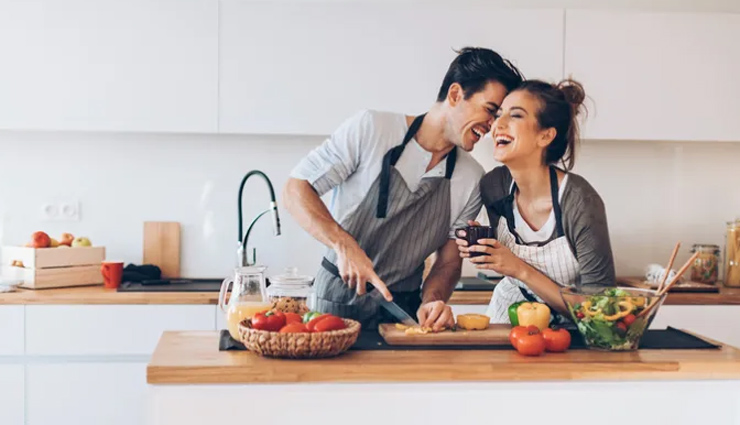 couple cooking together,benefits of couple cooking,couple tips,relationship tips