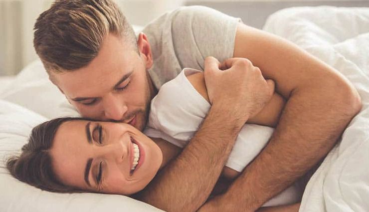 Way You Cuddle With Your Partner Revels a Lot About Your Relationship