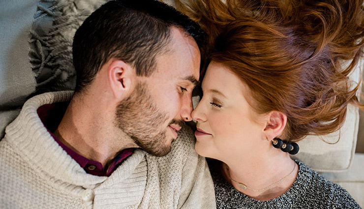 couple cuddle,ways couple cuddle,relationship tips,couple tips