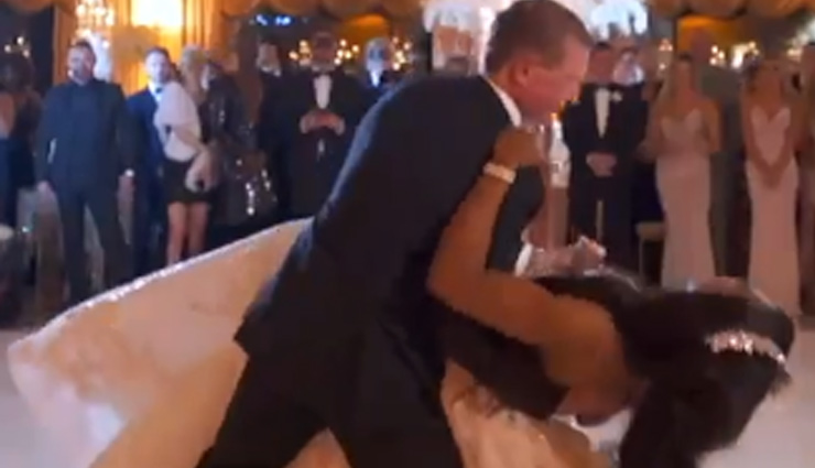 शादी में डांस करते-करते धड़ाम से गिरे दूल्हा-दुल्हन, वीडियो देख लोग बोले - इसे कहते हैं प्यार में गिरना