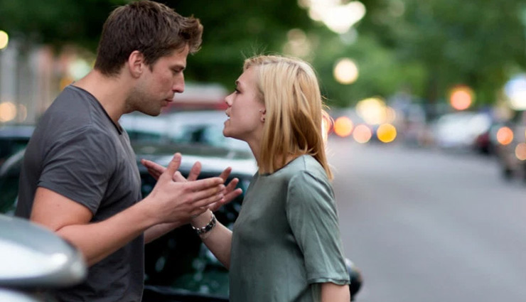 रिश्तों में दरार का कारण बनती हैं ये छोटी-छोटी शिकायतें, जानें और दिखाए समझदारी 