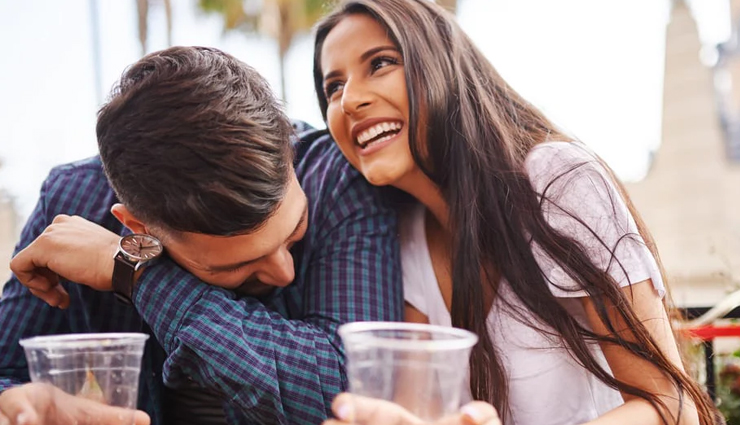 cohabitation benefits,moving in together reasons,living together advantages,cohabitation considerations,relationship milestones,cohabitation checklist,moving in together guide,cohabitation tips,reasons to live together,relationship progression