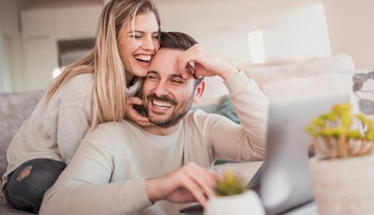 Roasting Each Other in a Relationship is a Very Good Sign