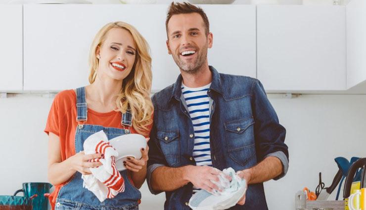 helping your partner,lockdown in india,coronavirus in india,mates and me,relationship tips,household work